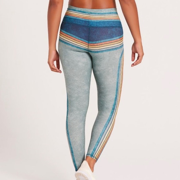 RARE Groovy Surf limited edition endless leggings.  Niyama sol, Small NEW w/tags - Picture 5 of 7